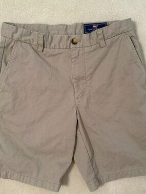 Vineyard Vines khaki Breaker shorts 30” waist
